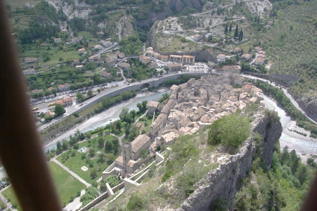 Domyv'loup Villa Entrevaux